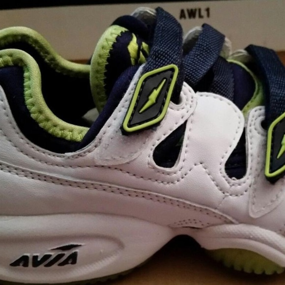 avia water shoes